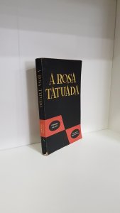 A rosa tatuada