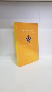 Hegel e Klein: A tolerância de paradoxos