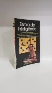 Escola de inteligência
